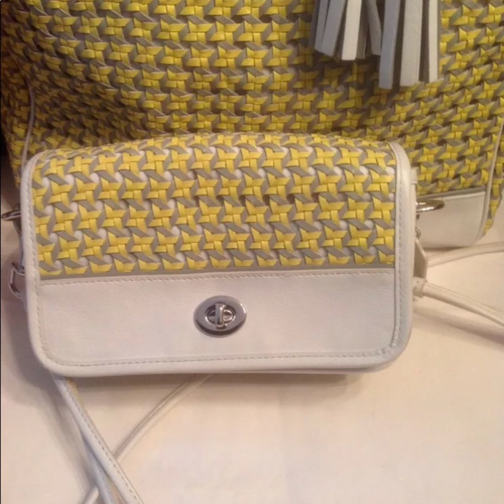Coach Woven Legacy Tanner tote+crossbody Tassels - Picture 3 of 8